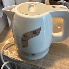 電子ケトルの画像