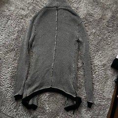 kmrii HYDE着 カーディガン archive
の画像