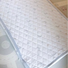 60-90 ミニわた敷布団、シーツ　おまけ防水シーツの画像