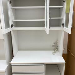 A-1000【リユースのサカイ野々市店】ジモティ来店特価‼ NITORI ニトリ 3枚扉食器棚 木製 ホワイト クリーニング済みの画像