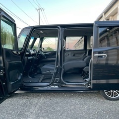 Bluetooth対応ナビ付き☆ 25年式！月々1.2万円〜分割払い可❗️ 車検2年付き！【名義変更代込み】大人気☆ホンダ N-BOXカスタム☆ステアリングスイッチ付き☆Bluetooth対応SDナビ付き☆走行中DVD見れます☆ETC付き☆便利なバックカメラ付き☆電動スライドドア♪しかも両側☆ドラレコ付き☆スマートキー☆フルオートエアコン☆純正アルミ☆そのまま乗って帰れます❗️の画像