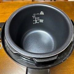 電気圧力鍋   STL-EC30R 2021年製の画像