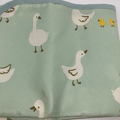 おむつ替えシート アヒル柄 45cm x 70cmの画像