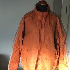 adidas オレンジ ナイロンジャケットの画像