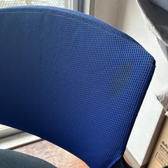 キャスター付きチェアー
の画像