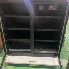 防湿保管庫,東洋リビング,鍵付,激安！の画像
