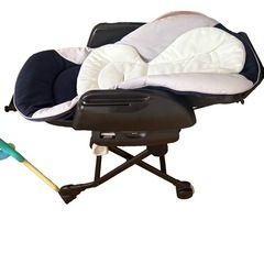 Combi スウィングベッド＆チェア ハイローチェア 手動ネムリラの画像