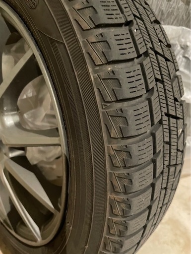 【最終価格になります】所沢市
YOKOHAMA スタッドレスタイヤ 155/65R14