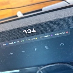 TCL P636 4K液晶テレビ サウンドバー付き50インチの画像
