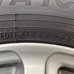 スタッドレスタイヤ　　アルミホイール付の画像