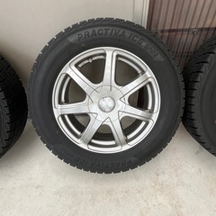 スタッドレスタイヤ　　アルミホイール付の画像