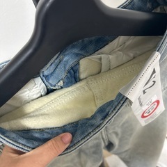 新品ジーパン
の画像