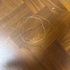 木製テーブル　貰ってくださいの画像