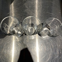 【引き取り限定】中古品　グラス　３個セットの画像