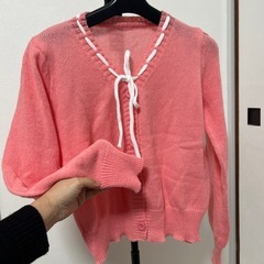 新品カーディガンの画像