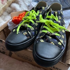 27cm 定価1200円相当の伸縮替え紐のオマケ付き　　スポンジボブ  スニーカー の画像