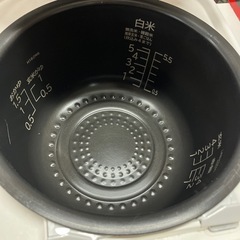 石2512-766 日立炊飯器　5.5合ふっくら御膳IH RZ-TS104M 通電確認済み　中古の画像