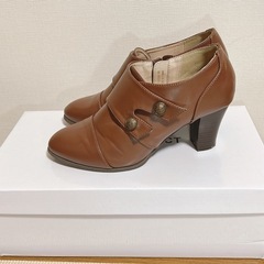 axes femme 靴の画像