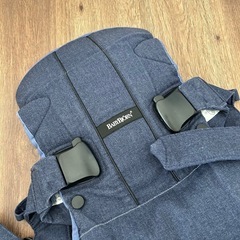 BabyBjörn 抱っこ紐 デニムブルーの画像