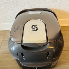 象印   3合　炊飯器の画像