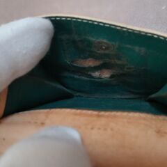 コードバン SMGの二つ折り財布の画像