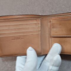 コードバン SMGの二つ折り財布の画像