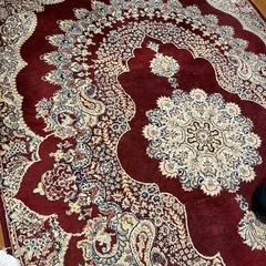 大型カーペット 320×200cm／赤系クラシック柄／中古・引き取り限定の画像