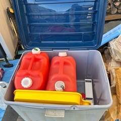 灯油ストッカー、ポリタンク、灯油ポンプの画像