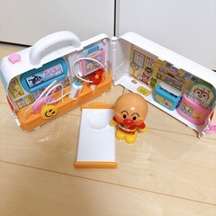 アンパンマン 救急車の画像