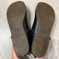 【新品】パンプス フラットシューズ 25.5〜26cm黒の画像