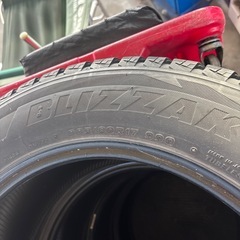 スタッドレス　225/60R17の画像