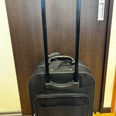 キャリーケース　スーツケースの画像