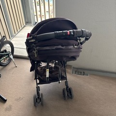 アプリカ　ベビーカーの画像