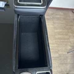 センターコンソール　物入れ　の画像
