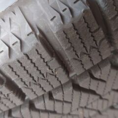 美品スタッドレス　VOXY ブリザックBLIZZAK　ブリジストンの画像