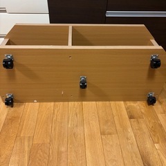 キャスター付き　テレビ台の画像