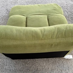 ニトリ 座椅子 グリーン｜42段階リクライニング・使用感ありの画像