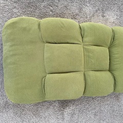 ニトリ 座椅子 グリーン｜42段階リクライニング・使用感ありの画像