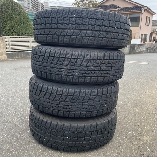 195/60/R16 2023年　スタッドレスタイヤ　DUNLOP    