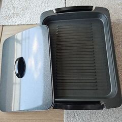 東芝製ホットプレート（HGT-8WX）の画像