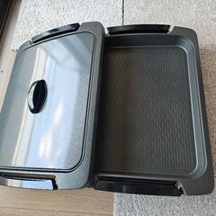 東芝製ホットプレート（HGT-8WX）の画像