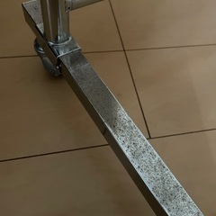 キャスター付き伸縮ハンガーラックの画像