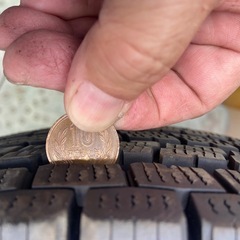 ホイール付スタットレスタイヤの画像