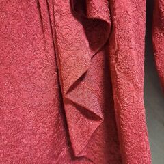 ピンク系お洒落なトップスの画像