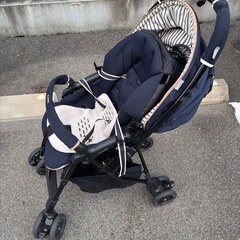 コンビ   ベビーカー
の画像