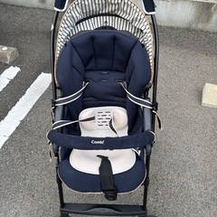 コンビ   ベビーカー
の画像