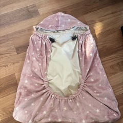 ニトリ抱っこ紐ブランケットの画像