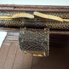 VUITTON財布の画像