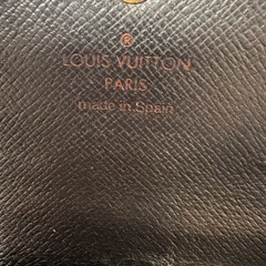 VUITTON長財布の画像