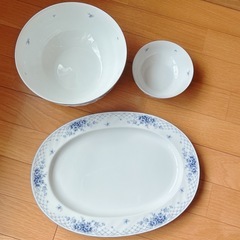 プレート皿1枚と丸大皿器と丸小皿5枚☆新品の画像
